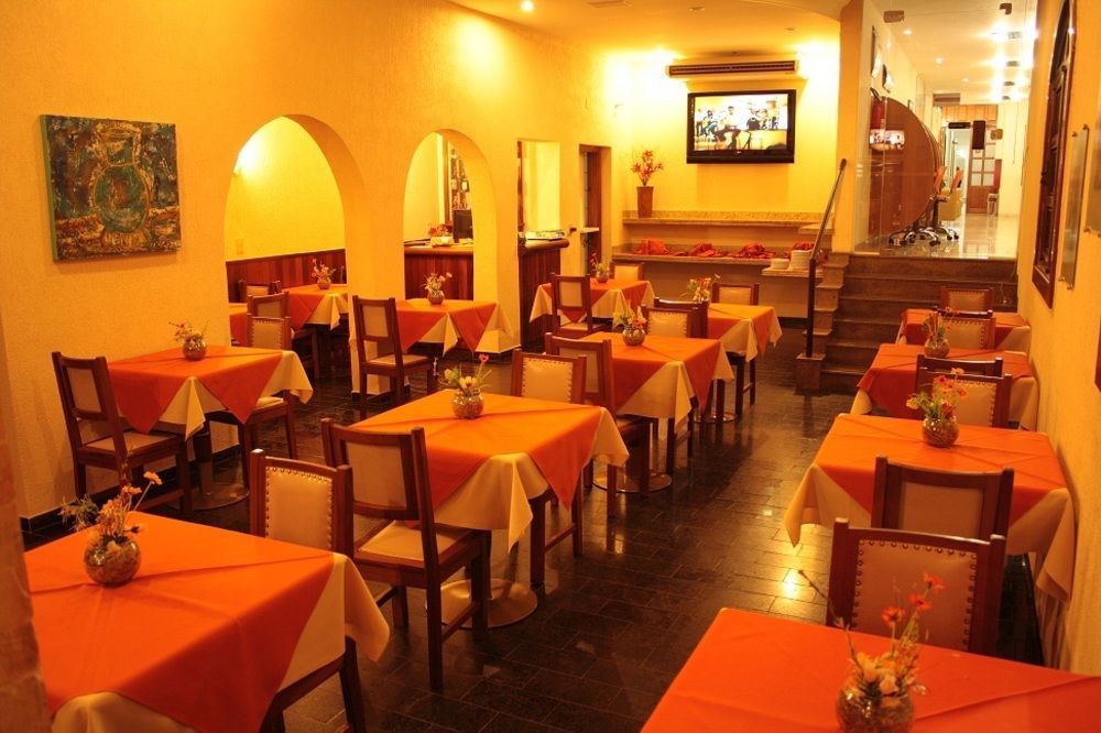 Hotel Bernal 3*