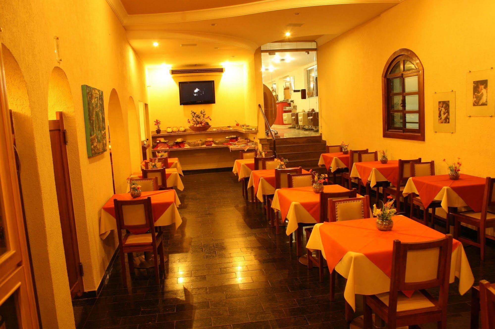 Hotel Bernal